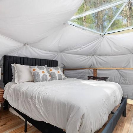 Dream Dome - Romantic Getaway, Hot Tub, Ac, Wifi, National Park 8 Min ルーレイ エクステリア 写真