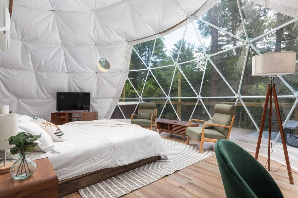 Dream Dome - Romantic Getaway, Hot Tub, Ac, Wifi, National Park 8 Min ルーレイ エクステリア 写真