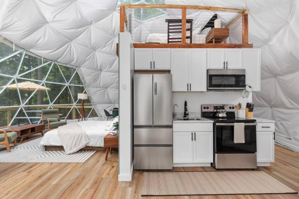 Dream Dome - Romantic Getaway, Hot Tub, Ac, Wifi, National Park 8 Min ルーレイ エクステリア 写真