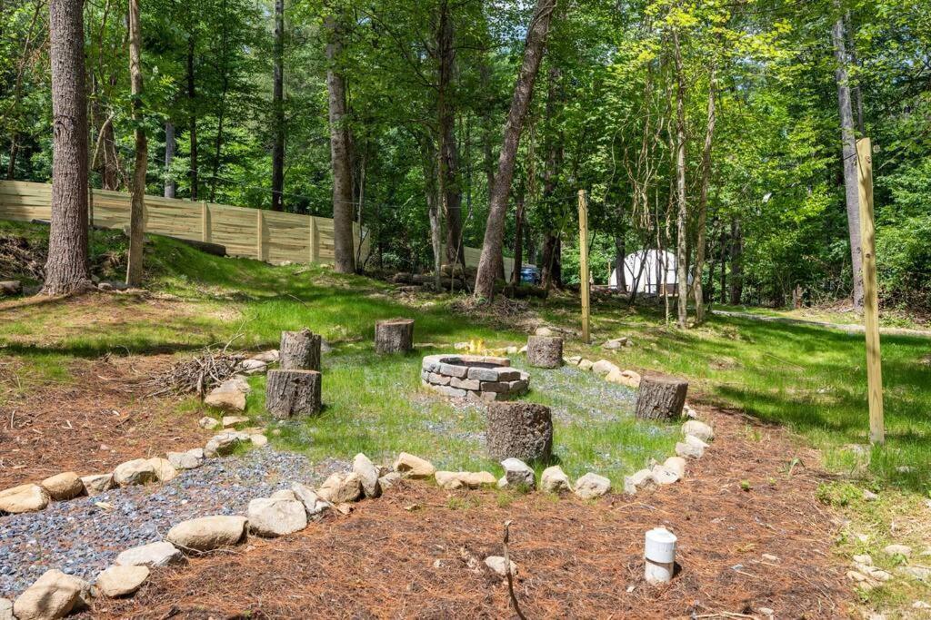 Dream Dome - Romantic Getaway, Hot Tub, Ac, Wifi, National Park 8 Min ルーレイ エクステリア 写真